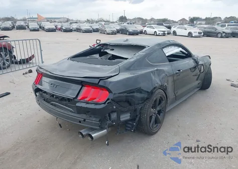 2021 Ford Mustang Gt Premium Fastback z USA, uszkodzony, nr VIN 1FA6P8CF5M5128138